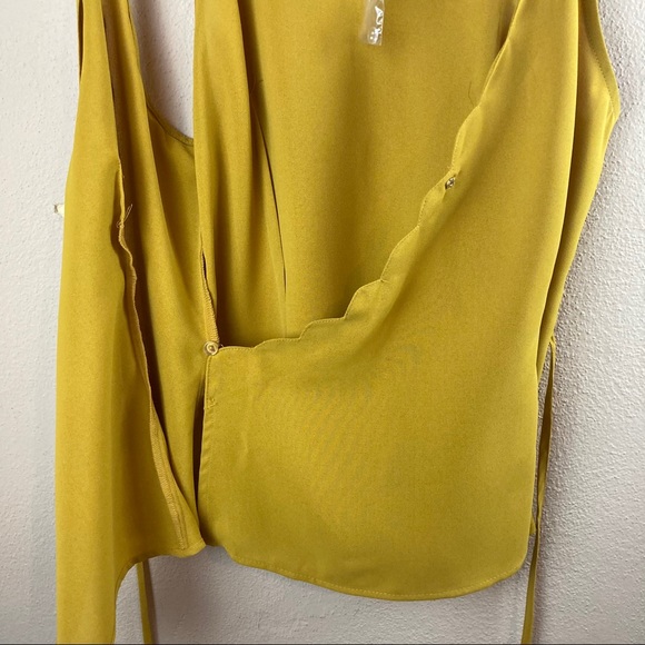 E&M Wrap Tank Top NWOT - Picture 9 of 10